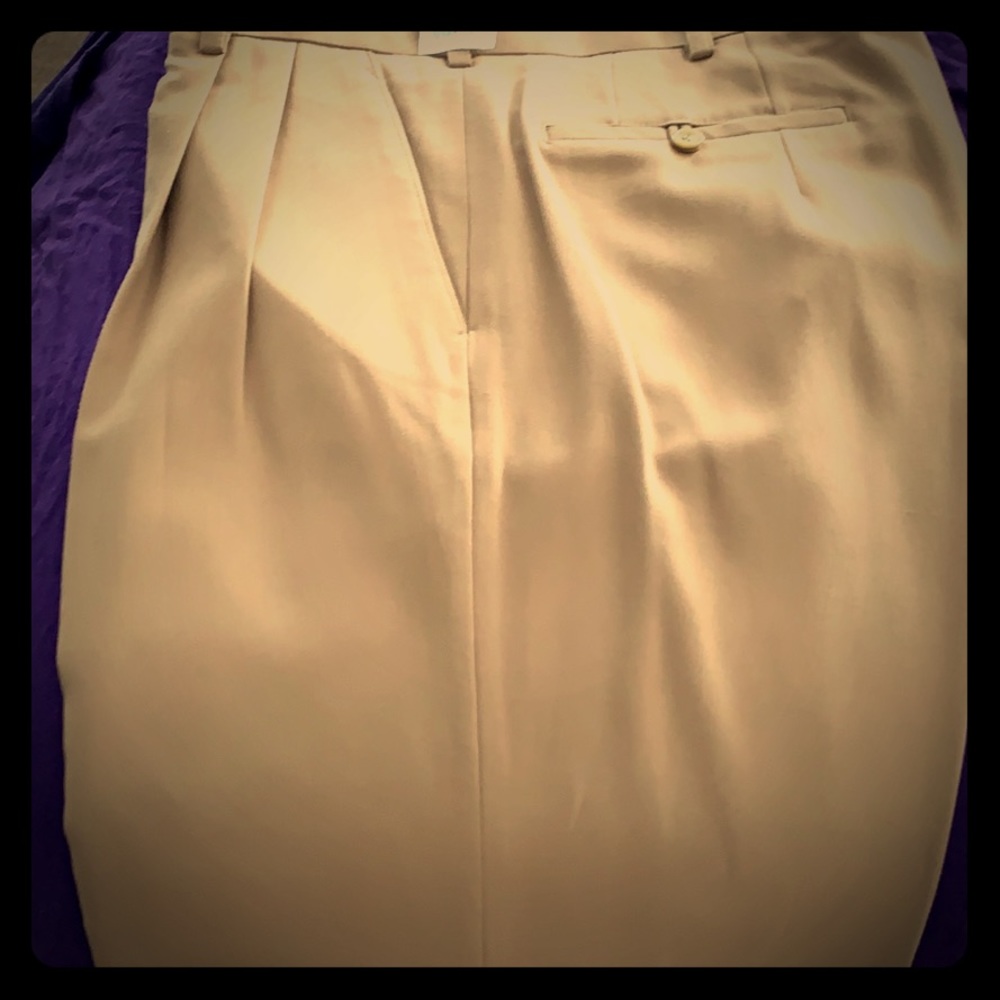 Gold pant